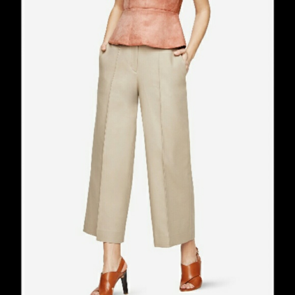 BCBG Max Azria beige lose pants